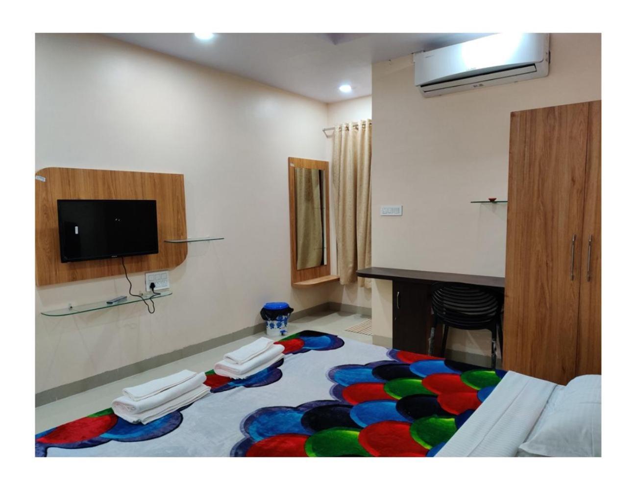 Hotel Pragati, Chanderi, Mp Exteriör bild